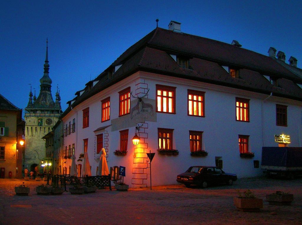 Hotel Casa Cu Cerb Sighişoara Exteriér fotografie