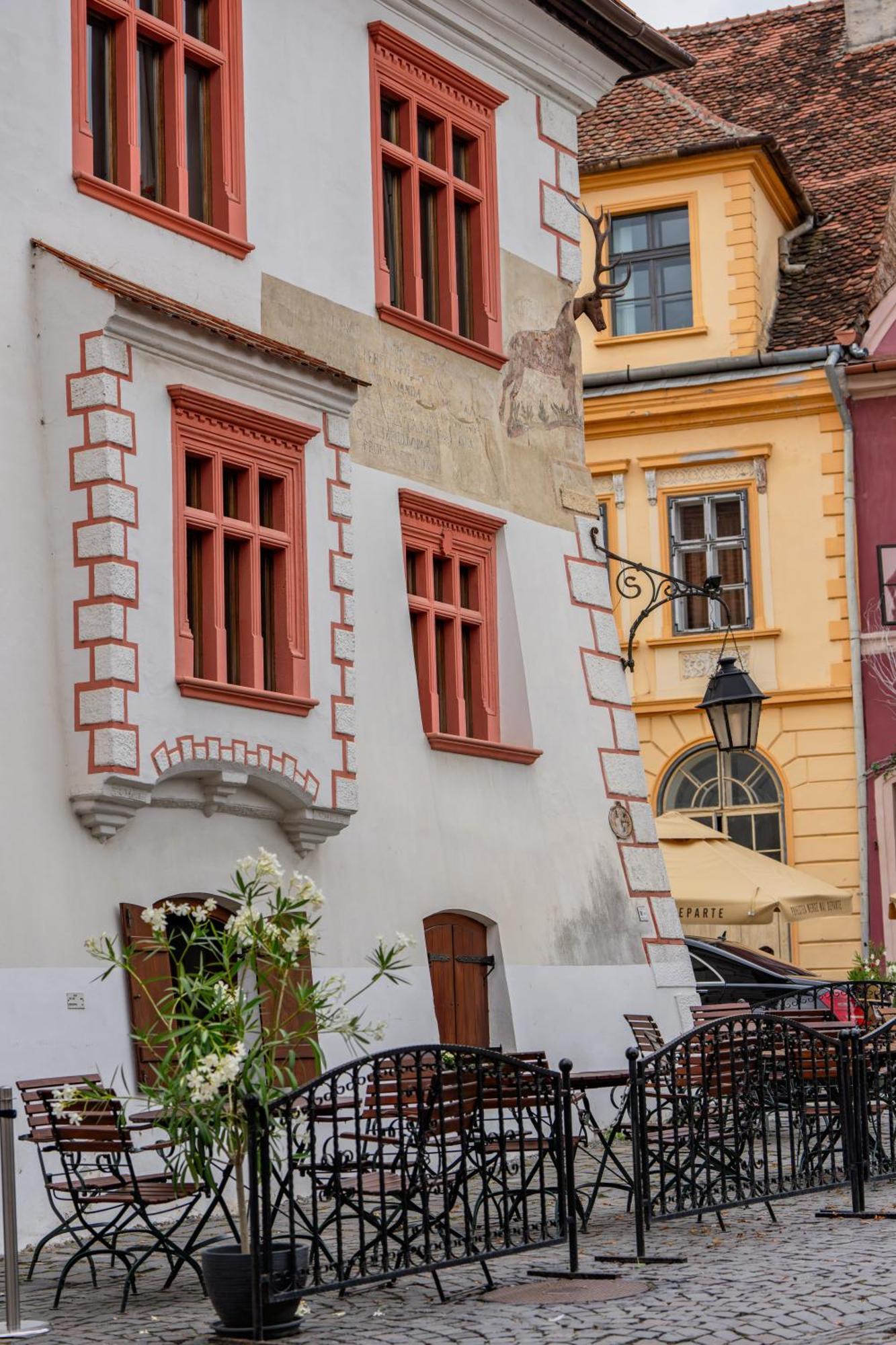 Hotel Casa Cu Cerb Sighişoara Exteriér fotografie
